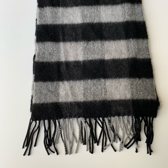 Porter and Ash London 100% Wool Scarf - Picture 3 of 4